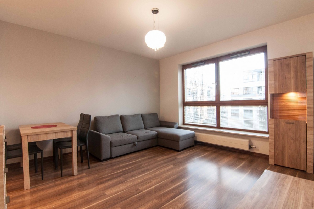 Ciche, słoneczne, umeblowane,  balkon, ochrona