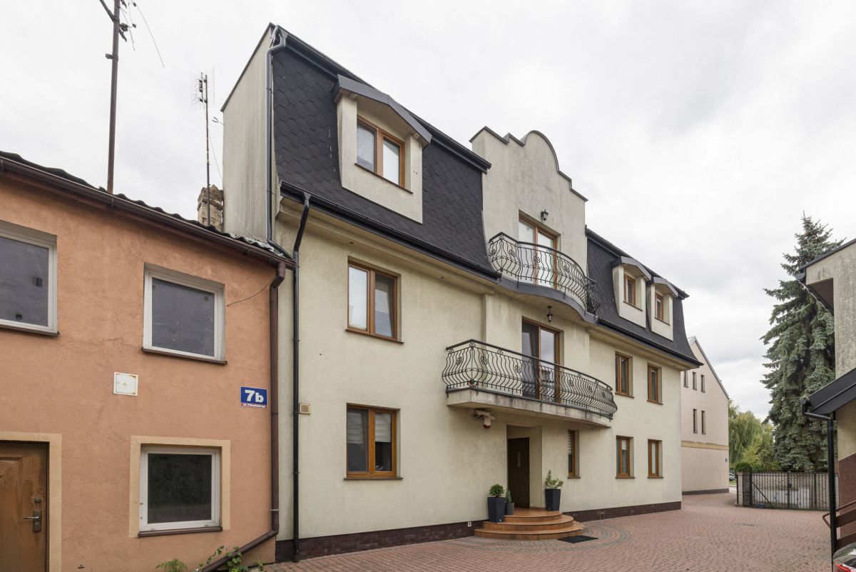 Dom jednorodzinny w centrum  Góry Kalwarii