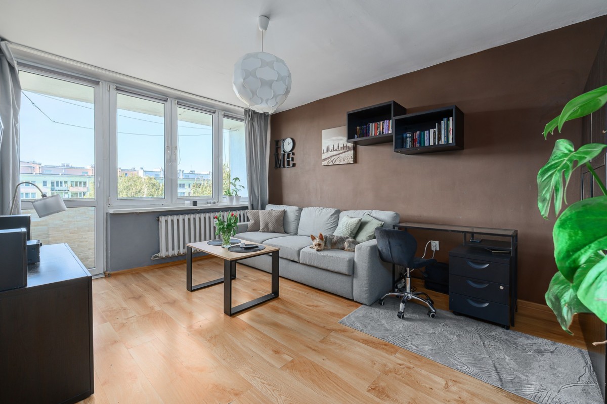 Metro | 3 pokoje | Staw | Cicho | Loggia