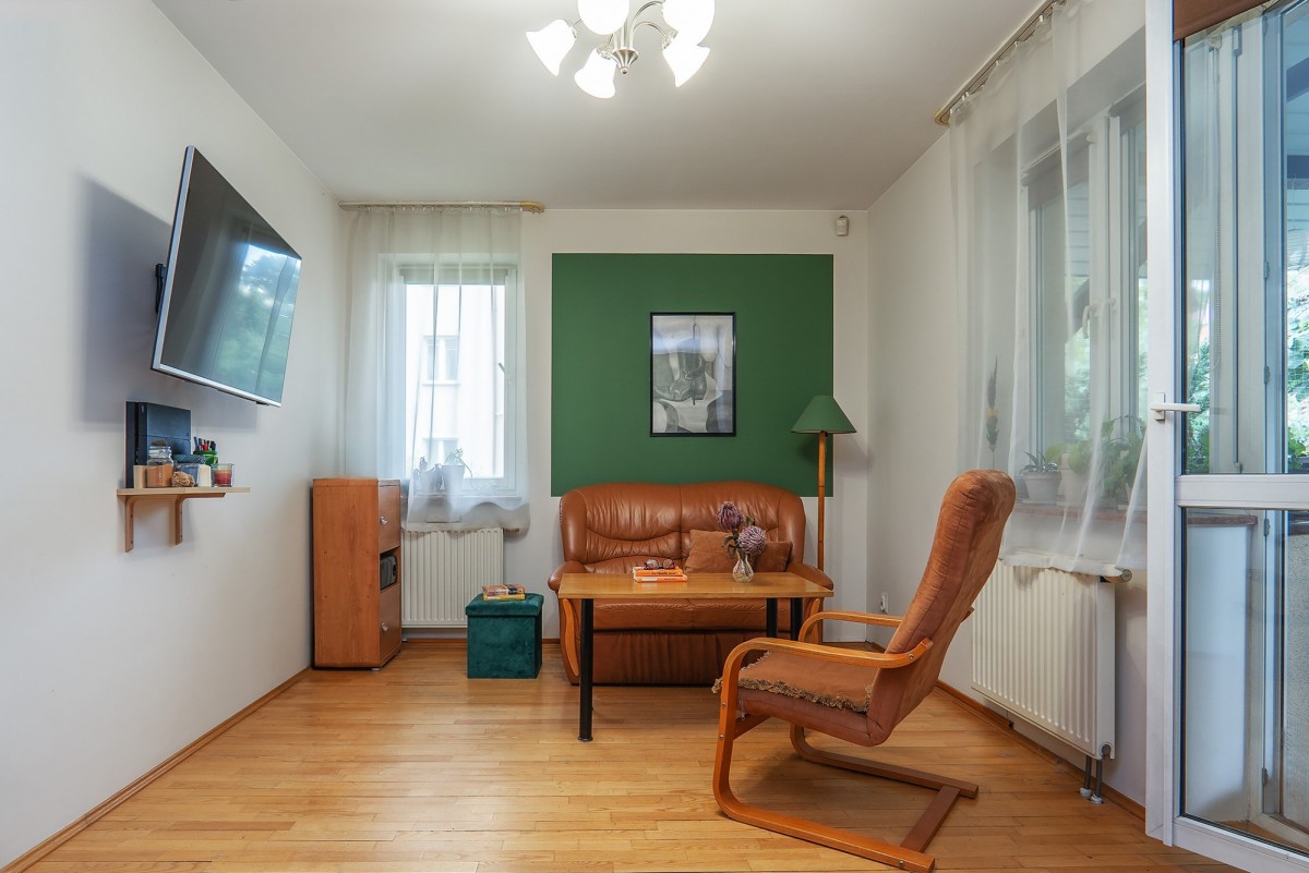 Parter, 3 pokoje, centrum Józefowa