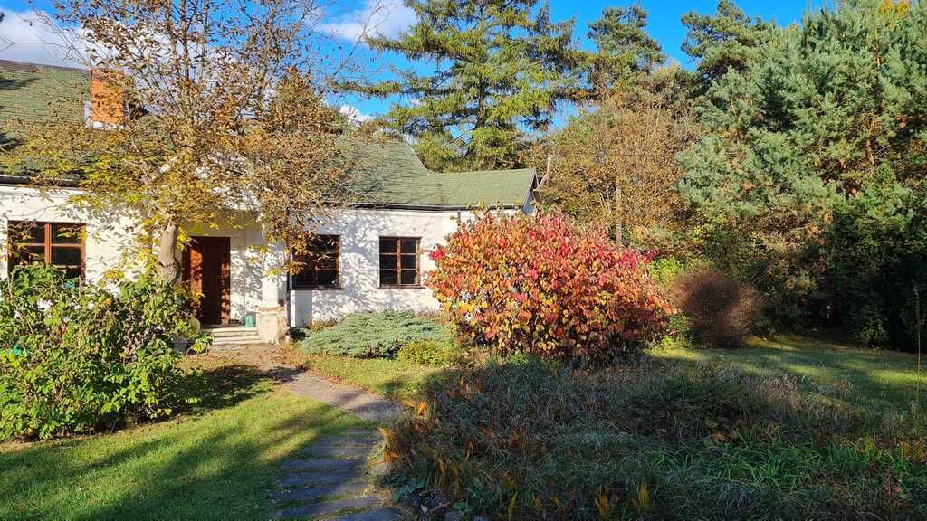 Dom w stylu dworku w sercu Sulejówka