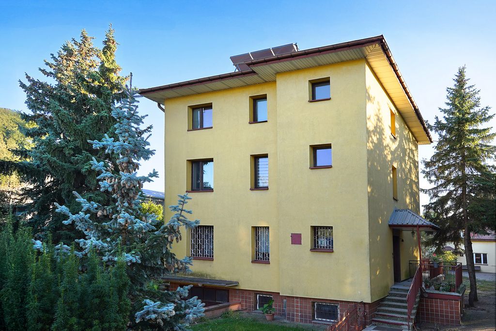 Dom i warsztat z mieszkaniem, doskonała inwestycja