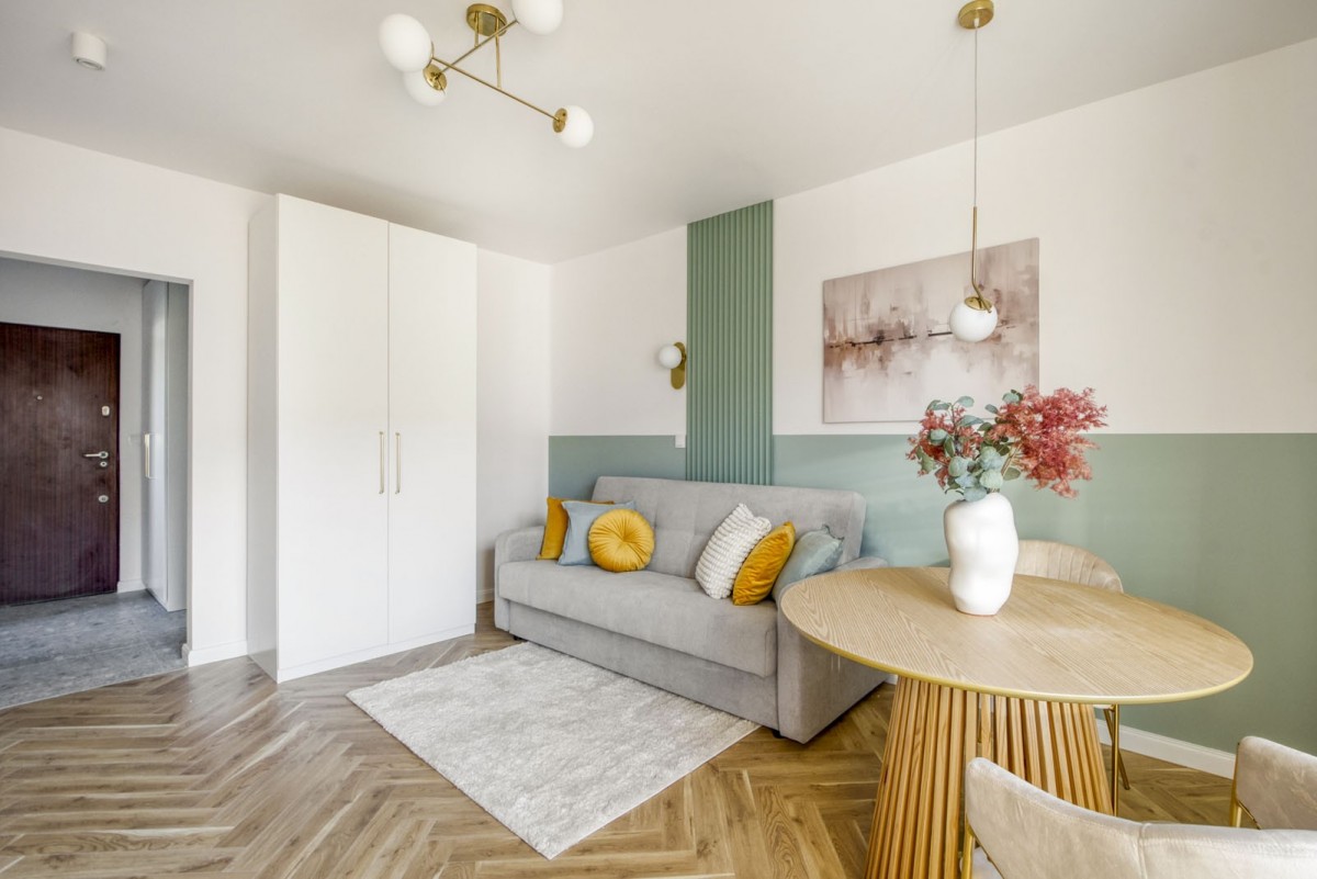 Po generalnym remoncie, blisko metra, ciche