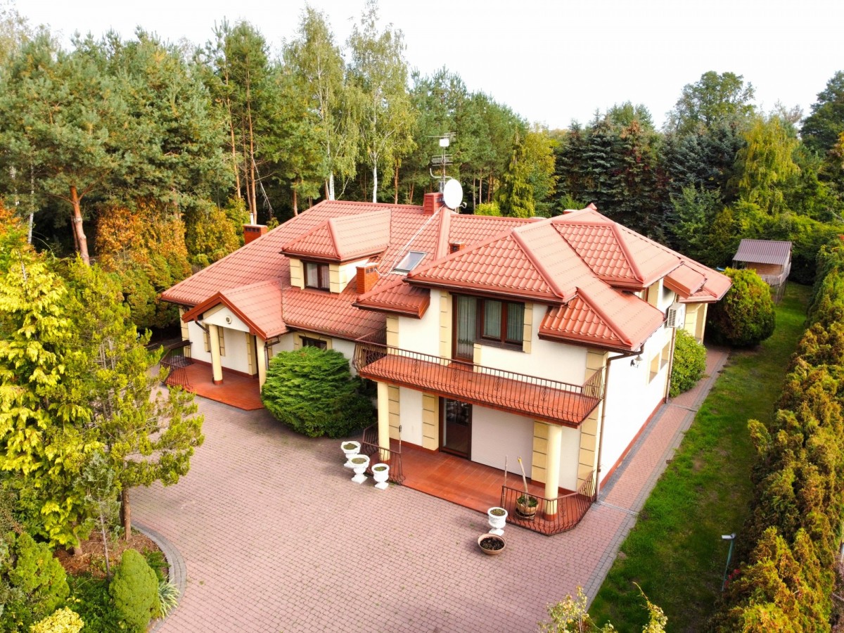 Przestronny energooszczędny dom wolnostojący