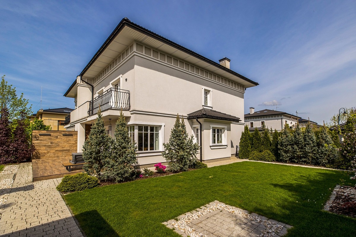 Dom blisko Zalewu Komorowskiego