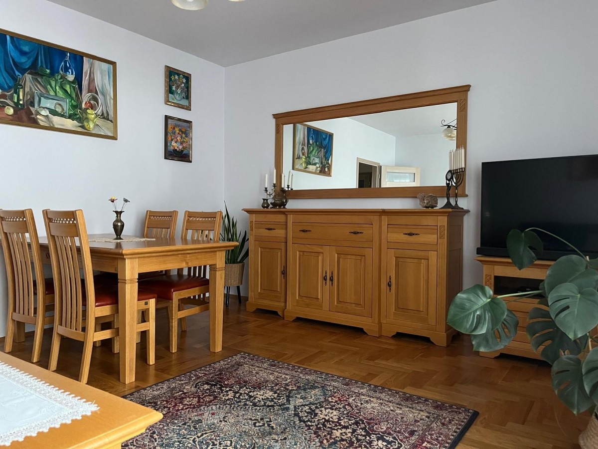 Bardzo ładne 2 w Ursusie z widną kuchnią