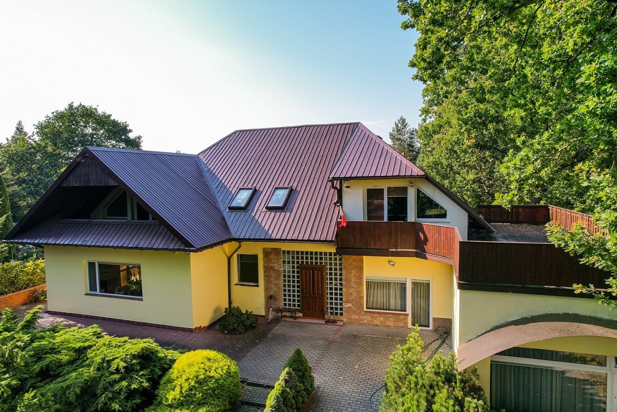 Piękny duży dom – mieszkaj bądź inwestuj!