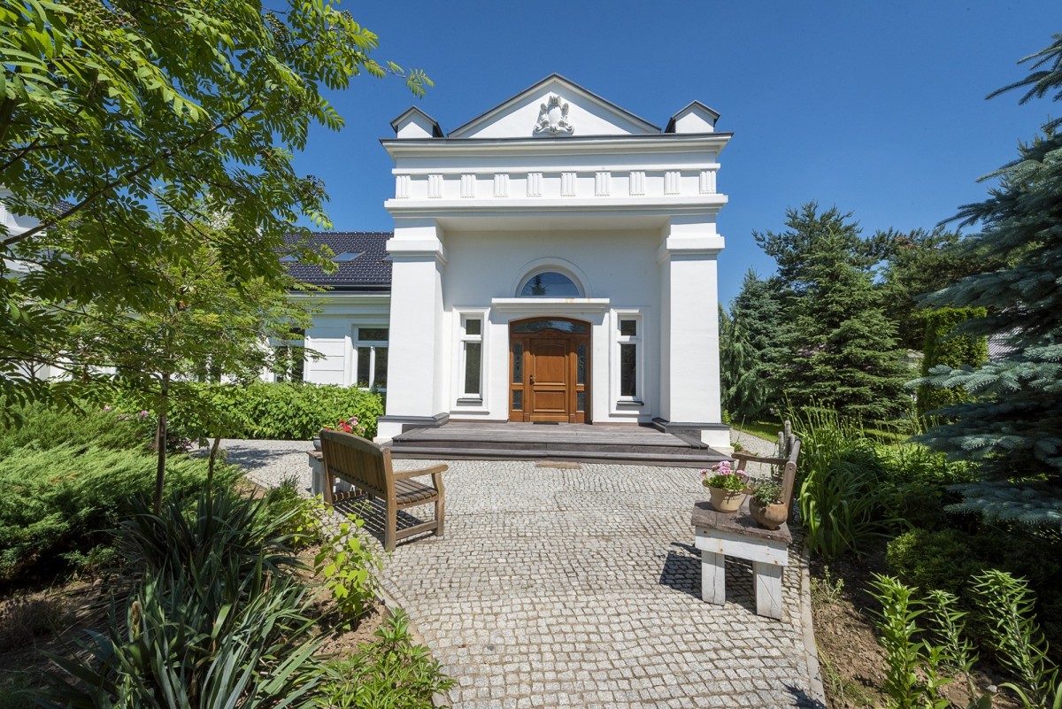 Rezydencja dla konesera pod Konstancinem