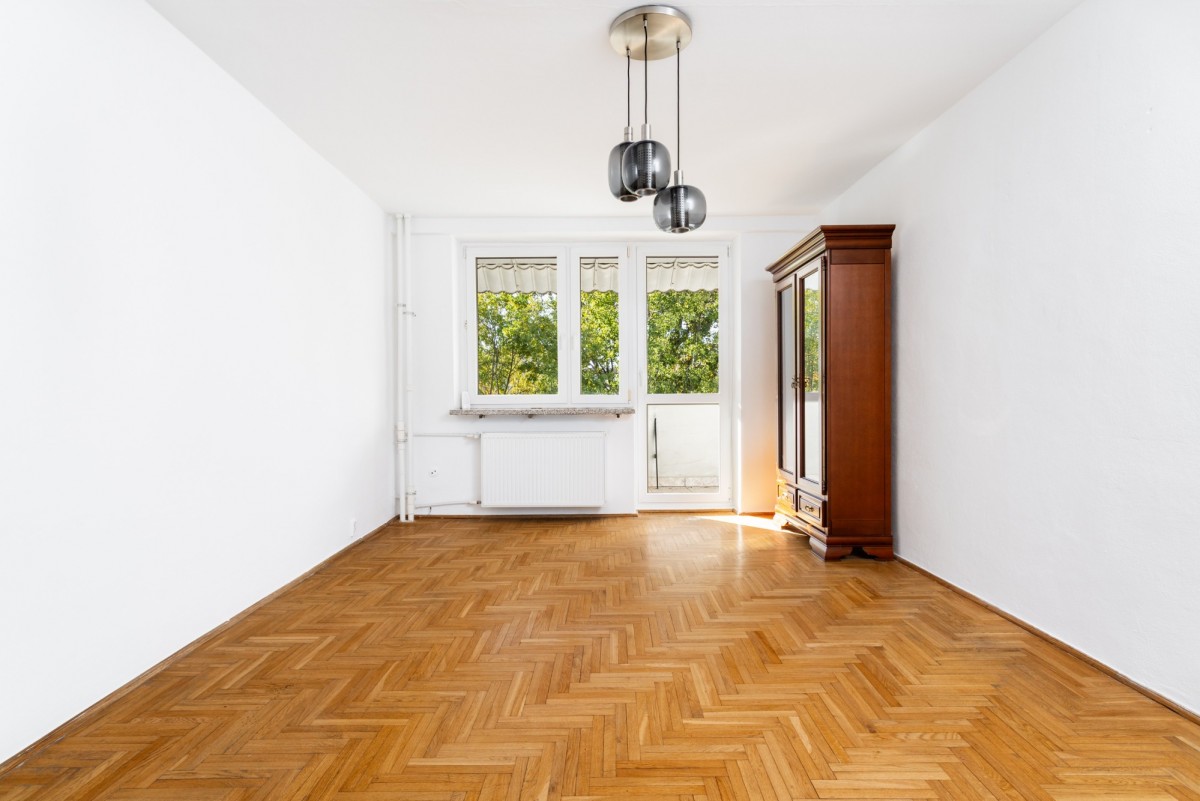 3- POK. MIESZKANIE W SPOKOJNEJ I ZIELONEJ OKOLICY