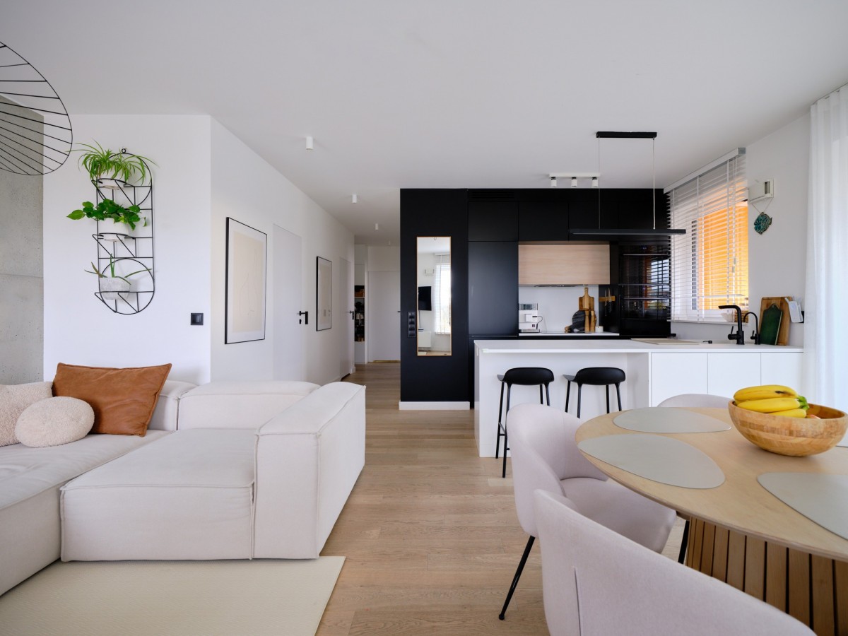 3 pokoje z widokiem na panoramę Warszawy