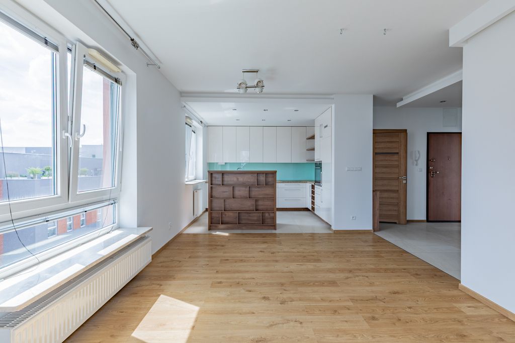 Wysokie piętro  Jasne  2 łazienki  Blisko parku