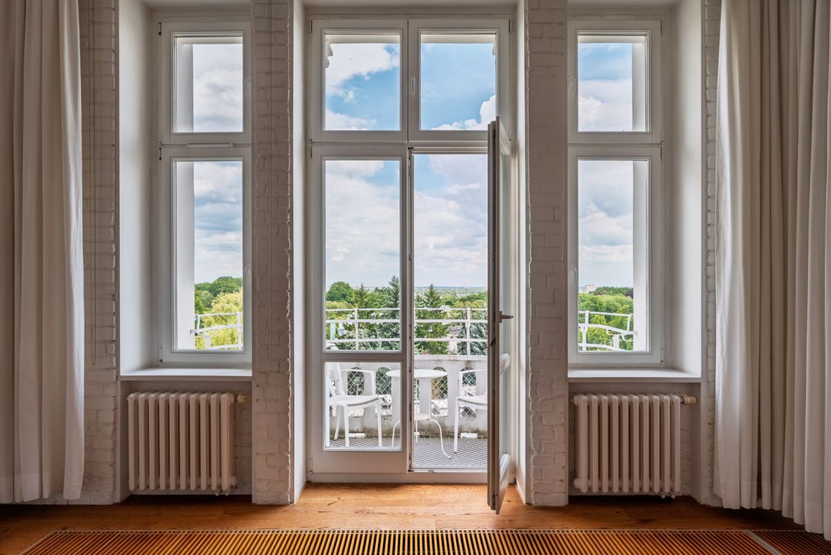 Łazienki Królewskie | Kamienica | Parking