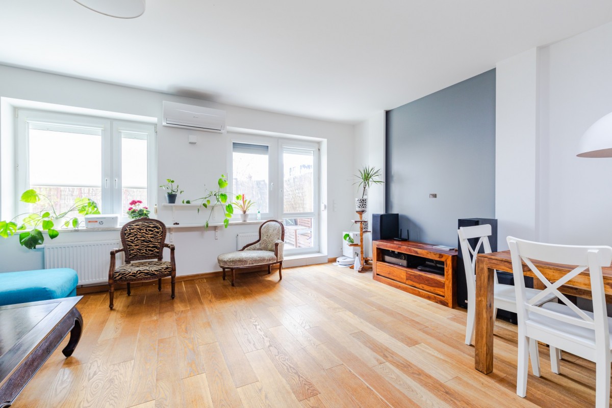 MIESZKANIE Z DUŻYM TARASEM