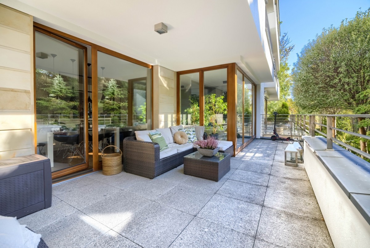 Wysoki parter | taras 32m | garaż | komórka