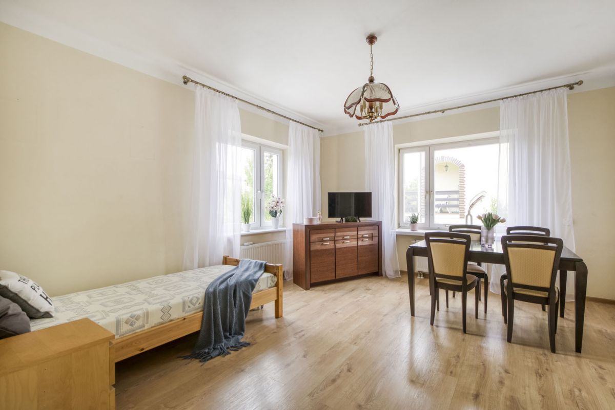 Jednorodzinny dom wolnostojący z działką 843 m2