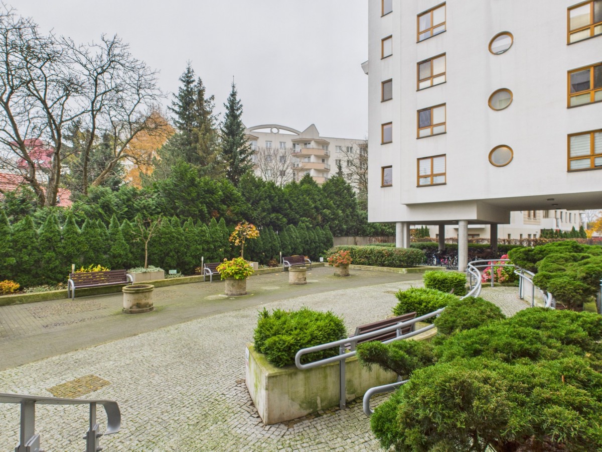 Gotowe do wprowadzenia  – Duży Balkon – Cicho