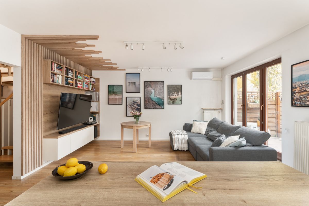 Przytulne, dwupoziomowe mieszkanie z ogródkiem