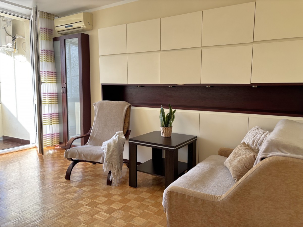 Mokotów–Sadyba – 2 pokoje, balkon, klimatyzacja