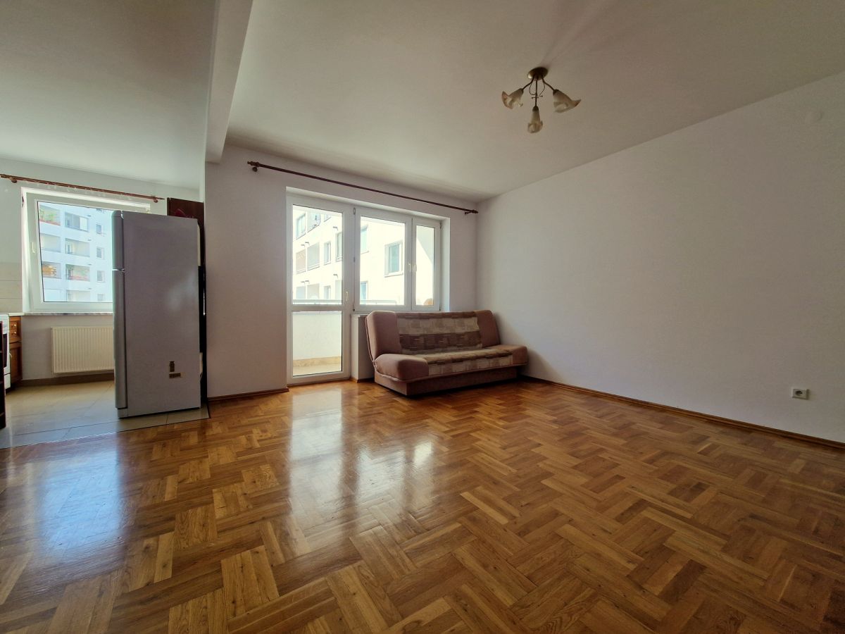 Sprzedam, 3-pok. obok ronda Wiatraczna