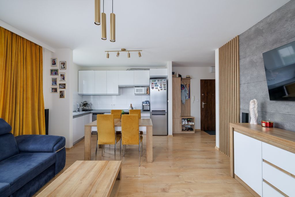 3 pokoje na parterze z tarasem — Ząbki