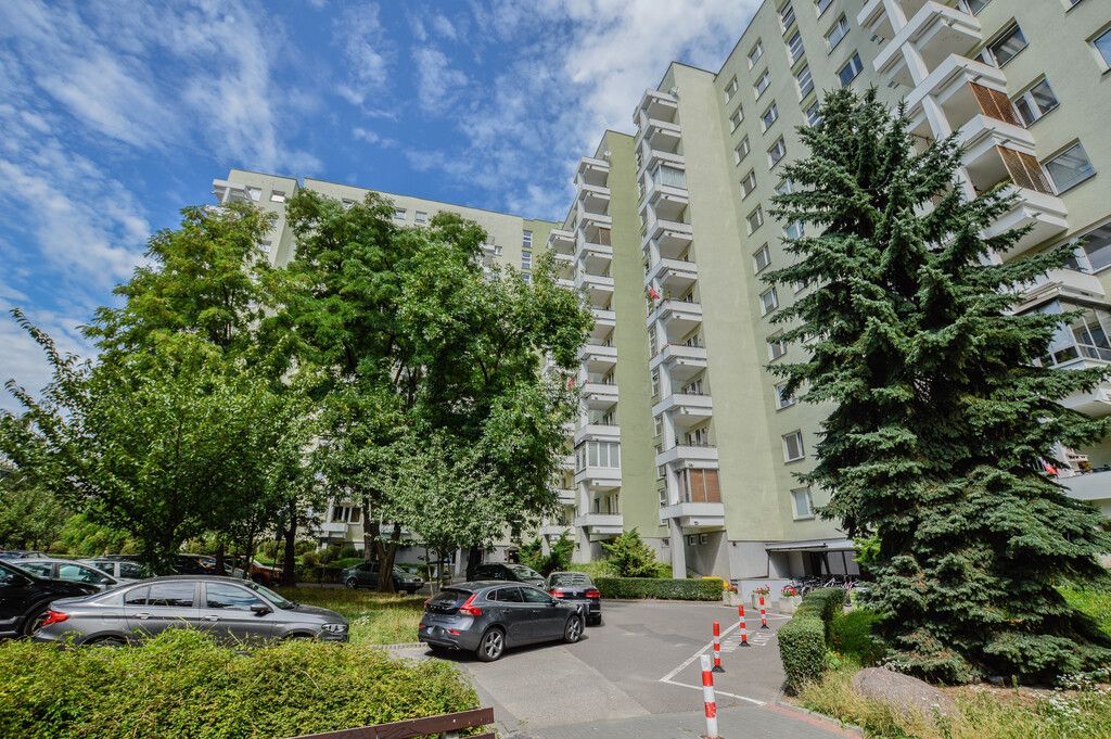 3 pokoje – 7 minut od metra