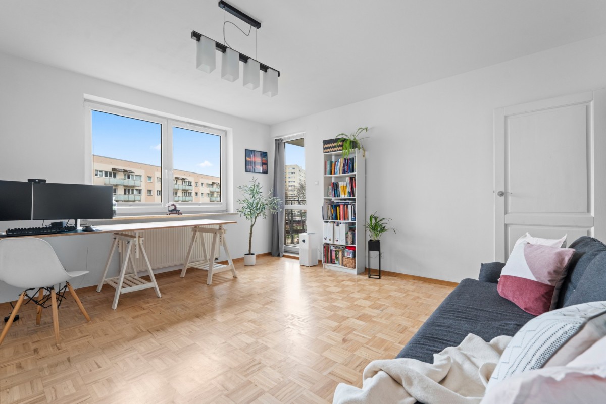 42,5 m² przy metrze Młociny – potencjał 2 pokoi