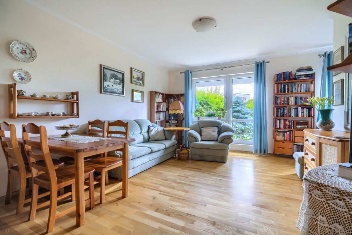 dwa pokoje na parterze z ogrodem