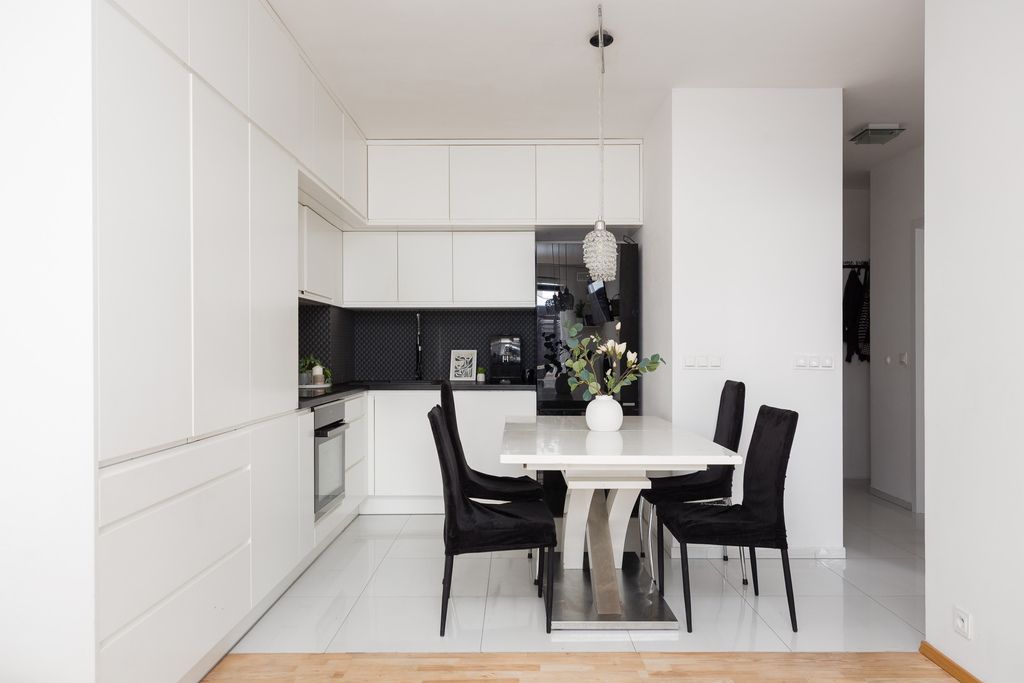 Parter z ogródkiem  Nowe budownictwo  Tramwaj