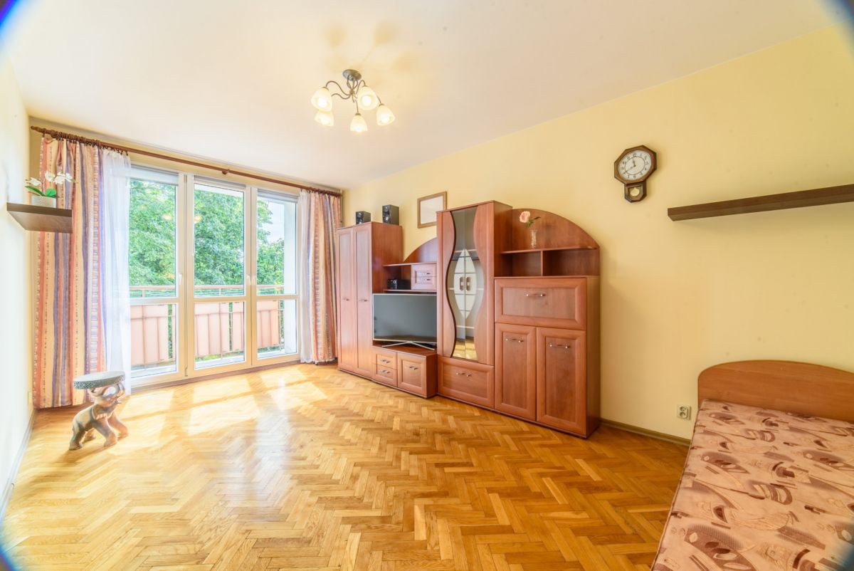 Jednopokojowe mieszkanie#balkon#piwnica#cegła