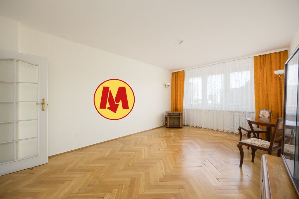 Metro 7 min  Parking  Od zaraz  Piwnica