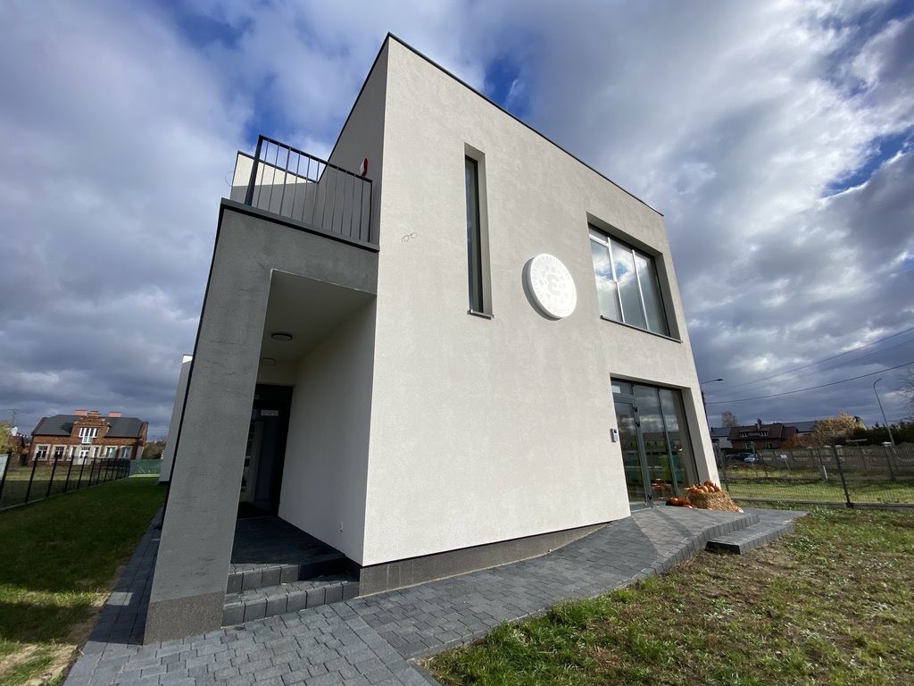 Lokal  Stan deweloperski  Miejsce parkingowe