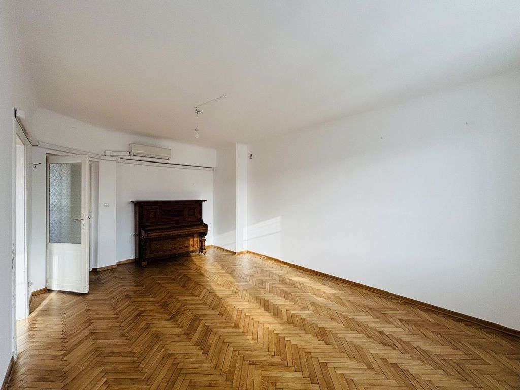 Reprezentacyjne mieszkanie na biuro w kamienicy