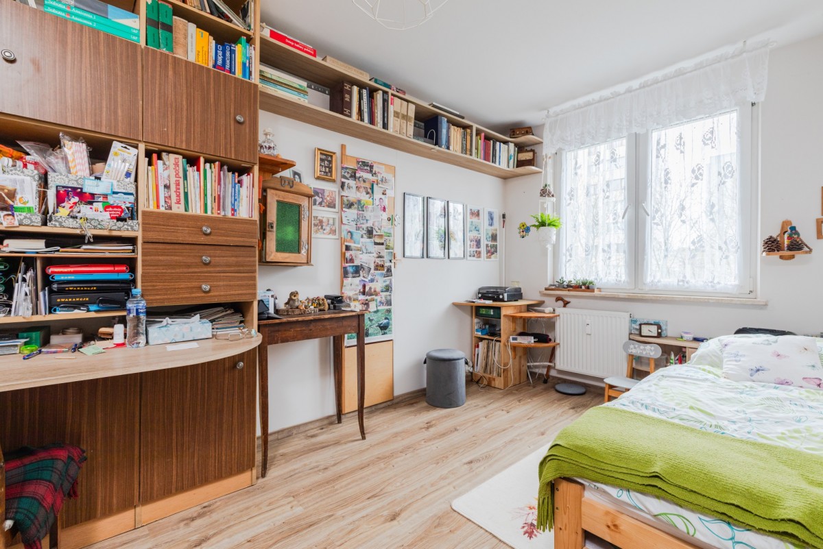 Jasne, przestronne miszkanie.