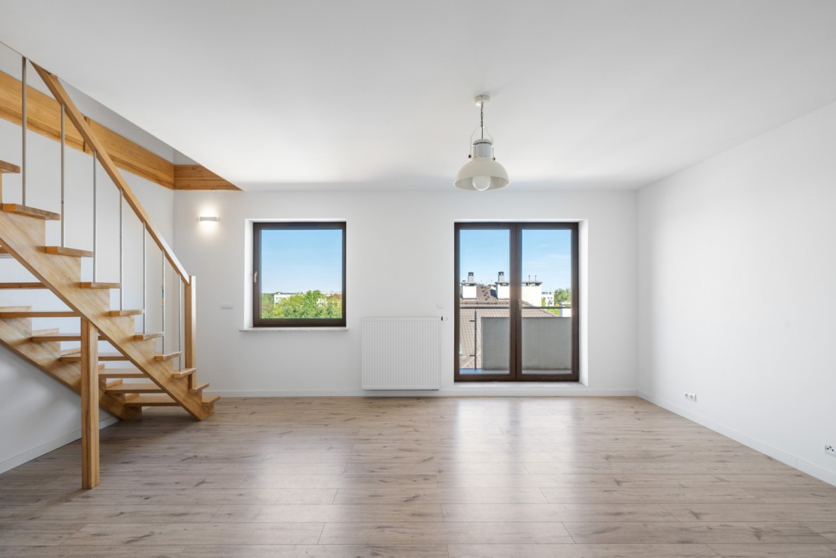 CICHE, DWUPOZIOMOWE – 25 MINUT OD PAŁACU KULTURY