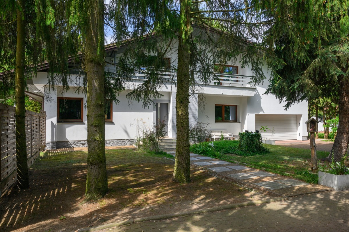 Twój nowy dom z działką i miejscem dla gości