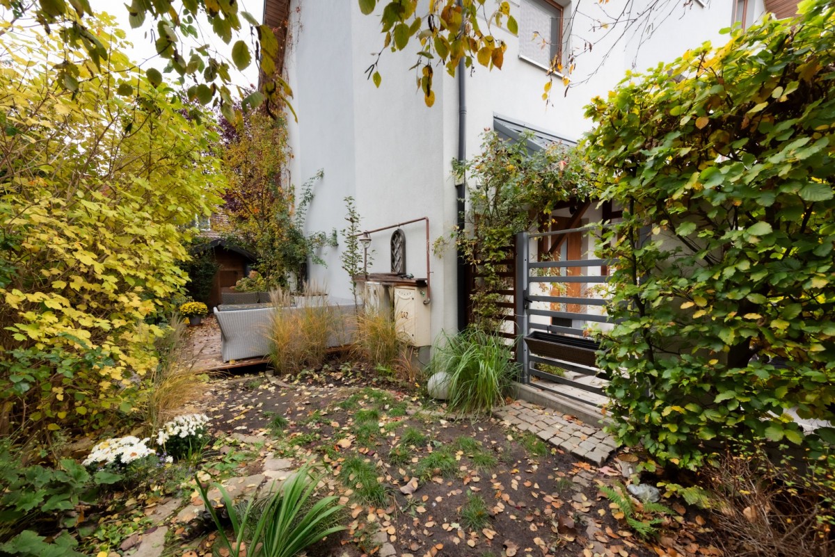 Elegancki dom z ogrodem Międzylesie-Zbytki