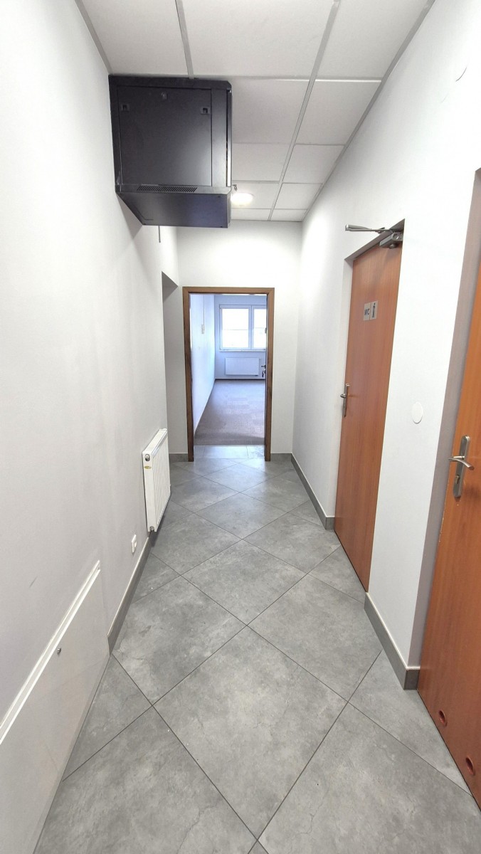 Lokale biurowe 30-120  m2 | parking | klimatyzacja