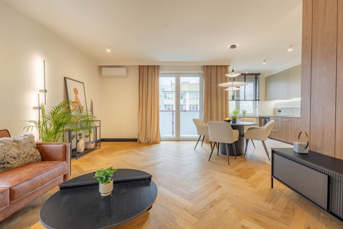 Eleganckie, 3 pokojowe mieszkanie – Dolny Mokotów