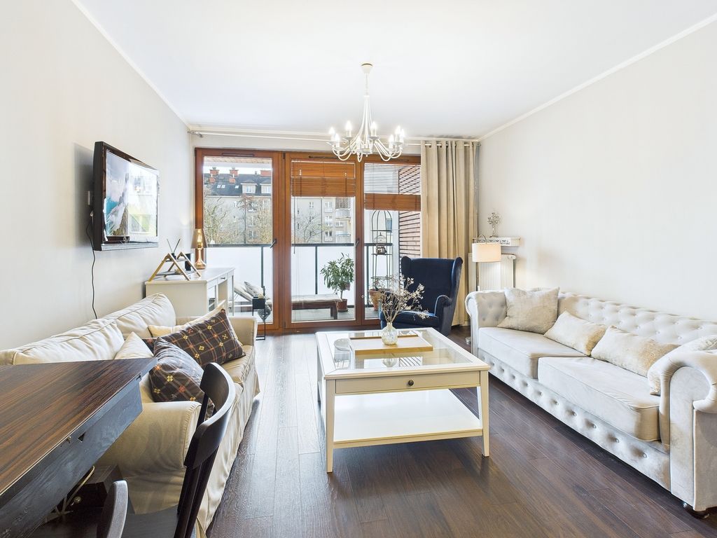 Salon z kuchnią  Sypialnia  Garderoba  od zaraz