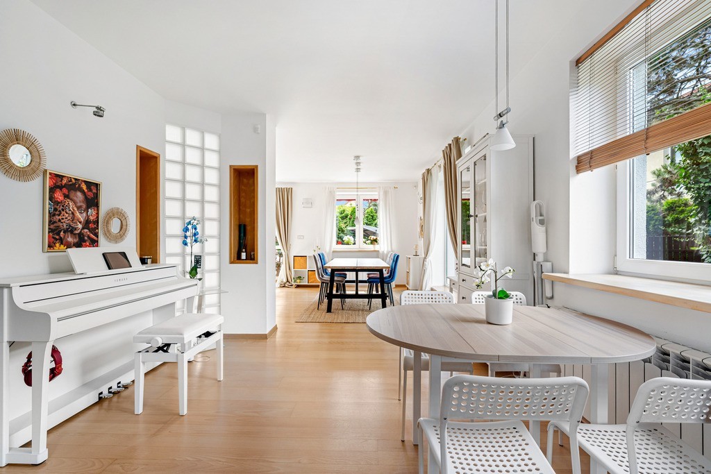 Józefosław, wolnostojący dom, duża działka