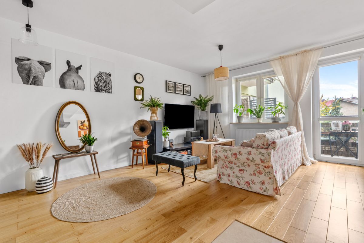 Komfortowe 74 m2 – 3 pokoje/ garaż/ komórka/Włochy