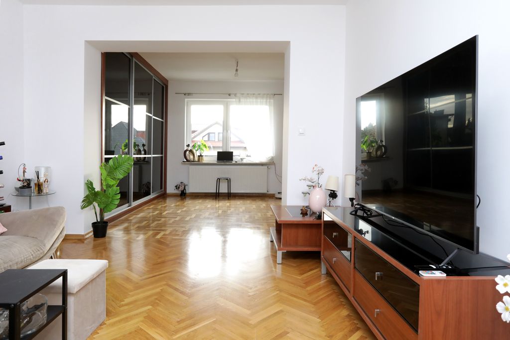 Mieszkanie po remoncie z balkonem Targówek