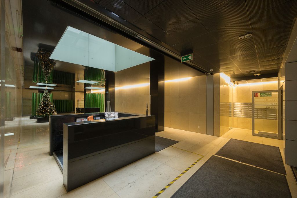 Od zaraz  śródmieście  43 m² miejsce parkingowe