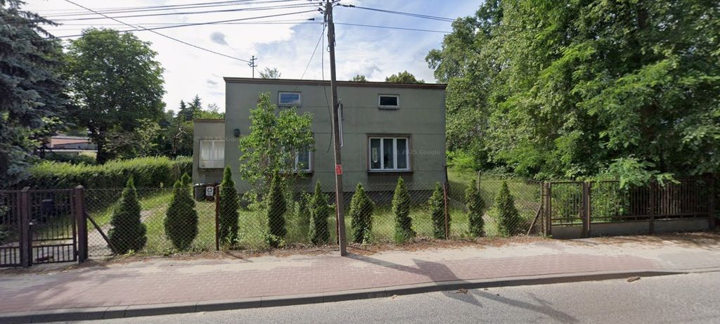 dom z działką 750m2 w Legionowie – do remontu