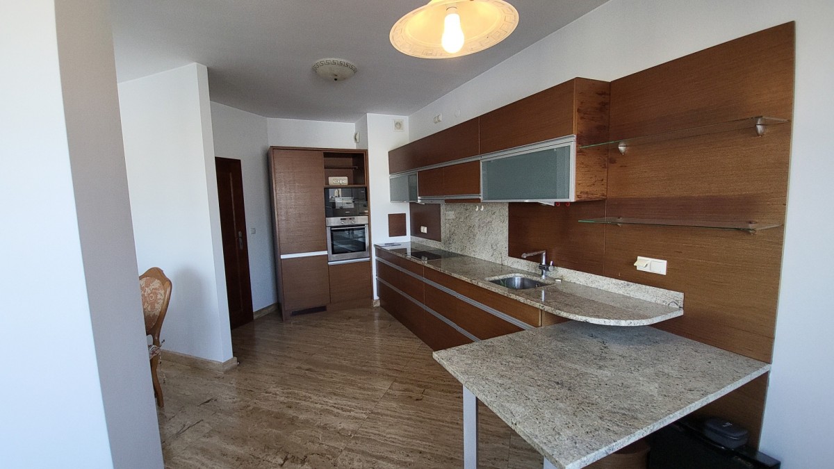 Duże trzypokojowe mieszkanie na Sadybie-wynajem.