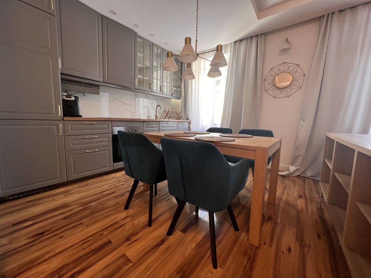 Niski czynsz / gotowe do wprowadzenia / dwustronne