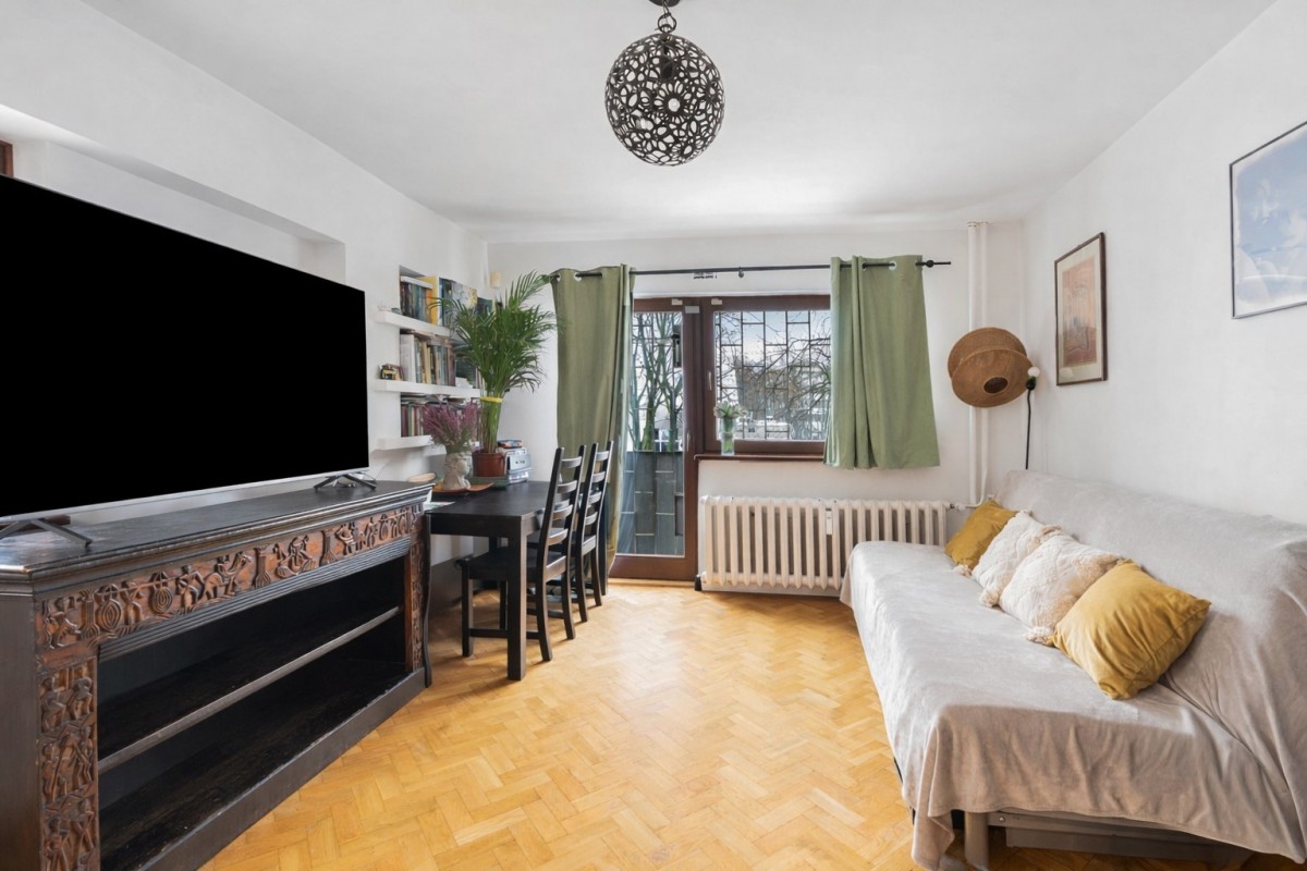 Broniewskiego|balkon|cicho| świetna komunikacja