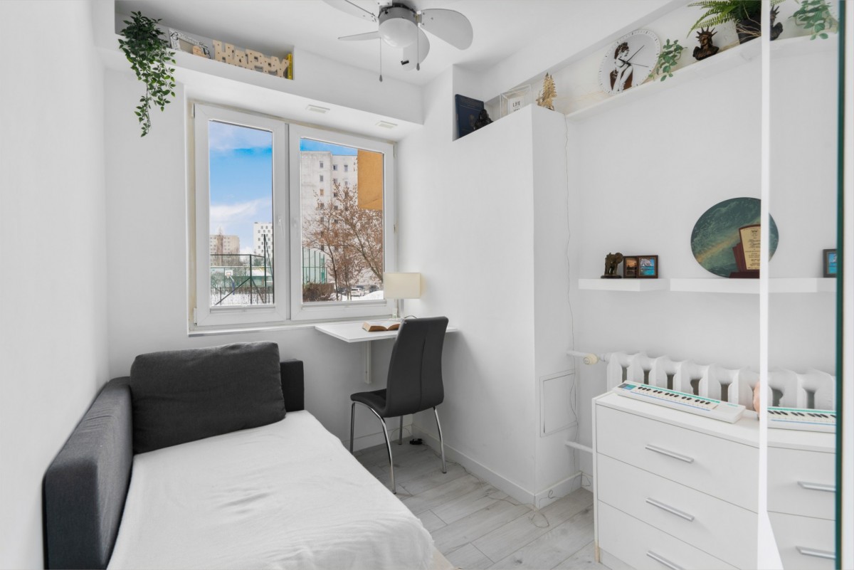 Gocław-Mikrokawalerka-III Linia Metra-Niski Czynsz