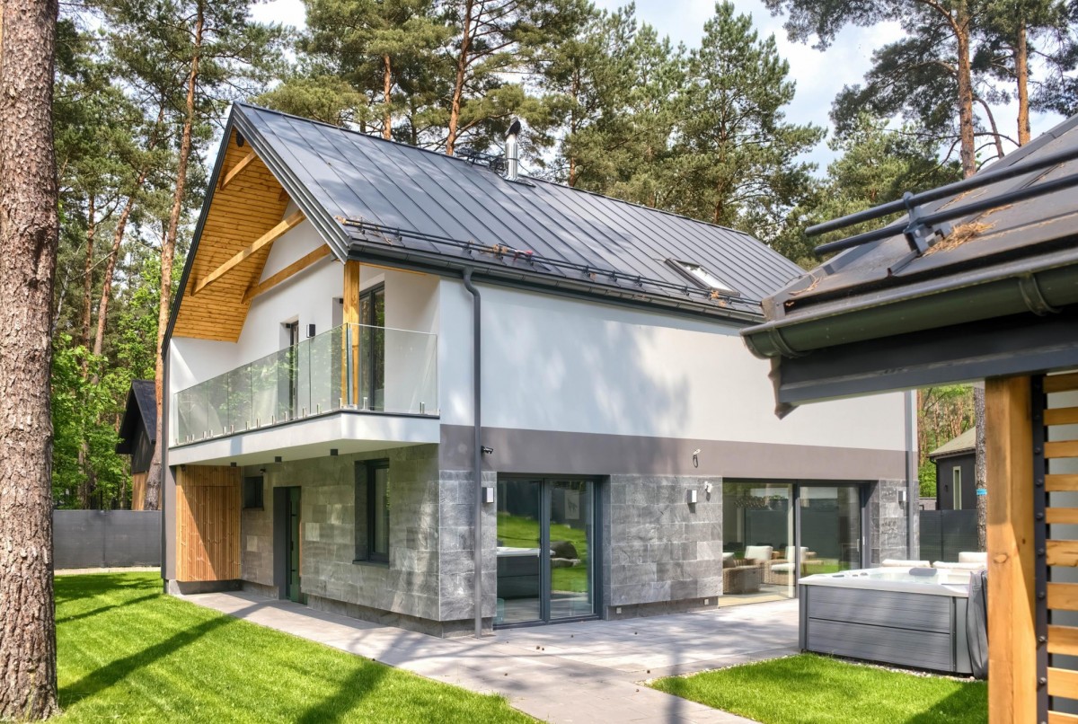 Wyposażony dom przy lesie | 5 pokoi | 146m2