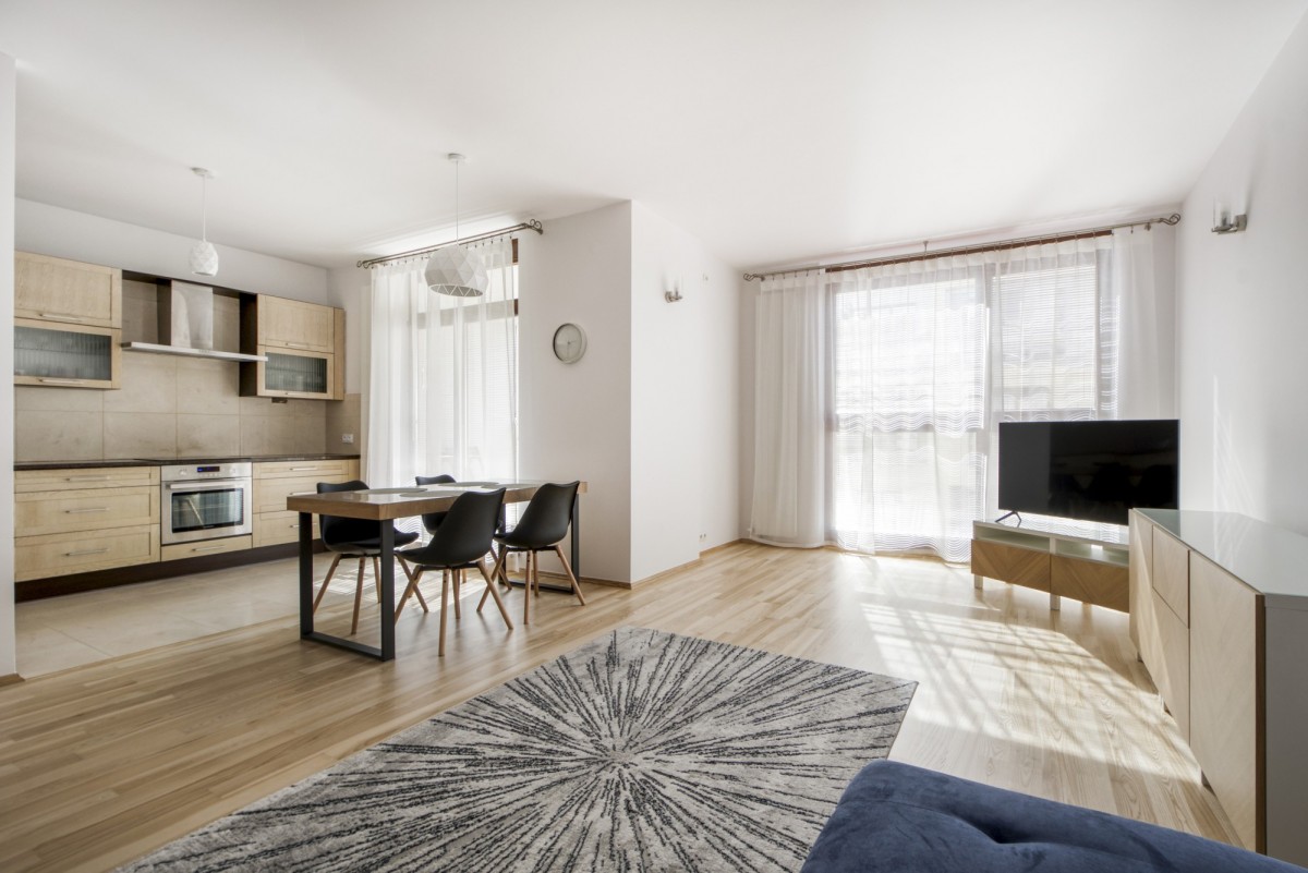 Po remoncie |3 pokoje 75 m² | 2 miejsca postojowe